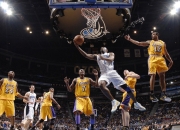 开云体育直播-年度焦点之战，骑士铁蹄踏破达拉斯，独行侠主场失守