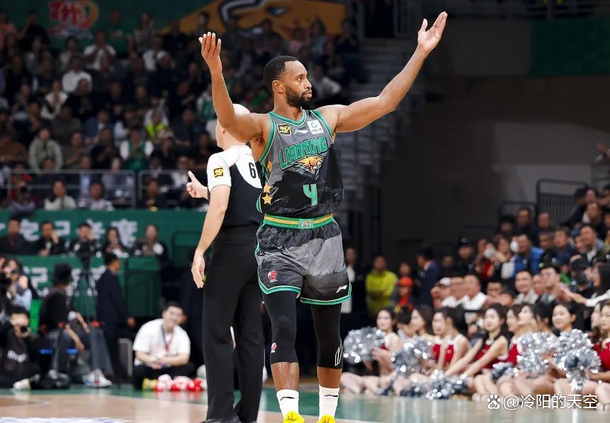 高能对决!两支CBA劲旅齐聚赛场 高能对决!两支CBA劲旅齐聚赛场