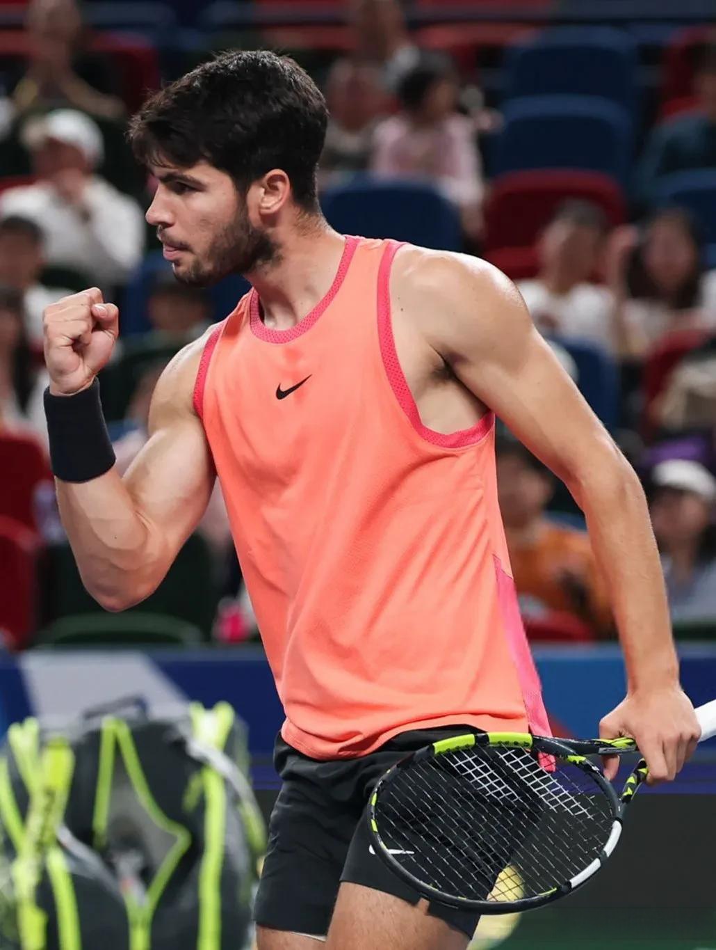 包含世界网球队强势美国网球队,阿尔卡拉斯送出助攻的词条 包含世界网球队强势美国网球队,阿尔卡拉斯送出助攻的词条