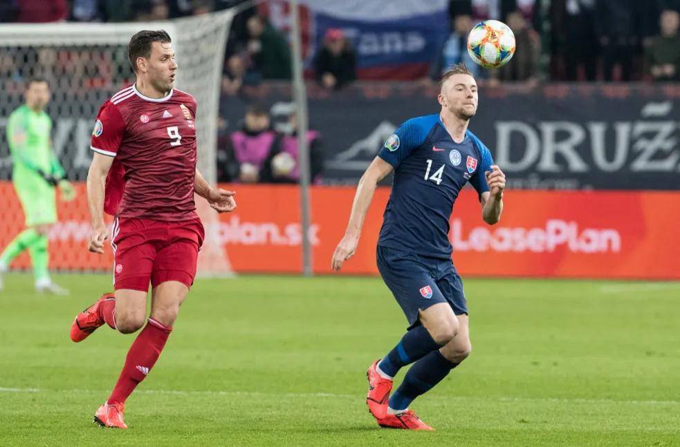 斯洛伐克队惨败,无缘下一轮 斯洛伐克队惨败,无缘下一轮