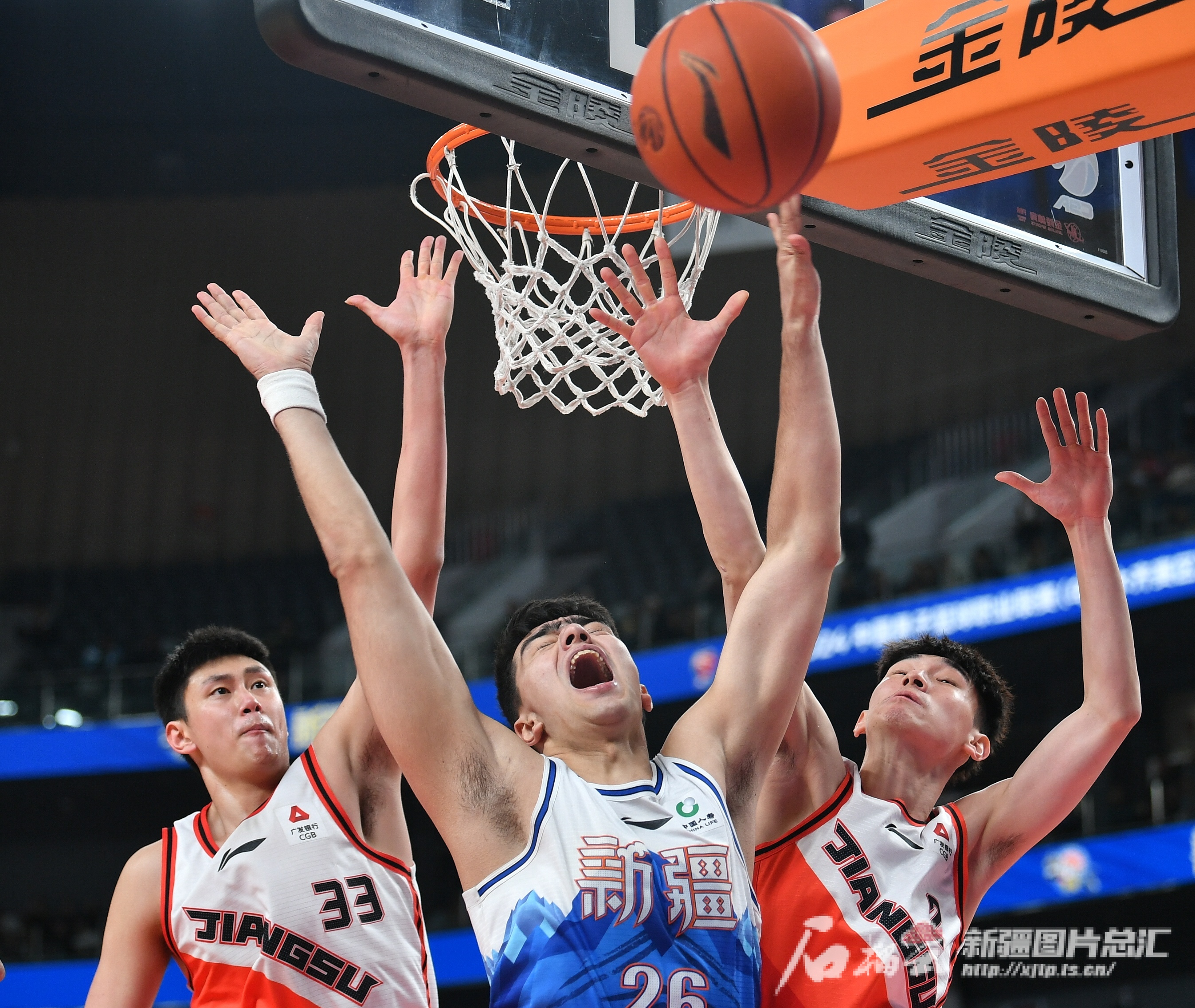 江苏男篮内外线都表现出色,实力逐渐显露的简单介绍 江苏男篮内外线都表现出色,实力逐渐显露的简单介绍