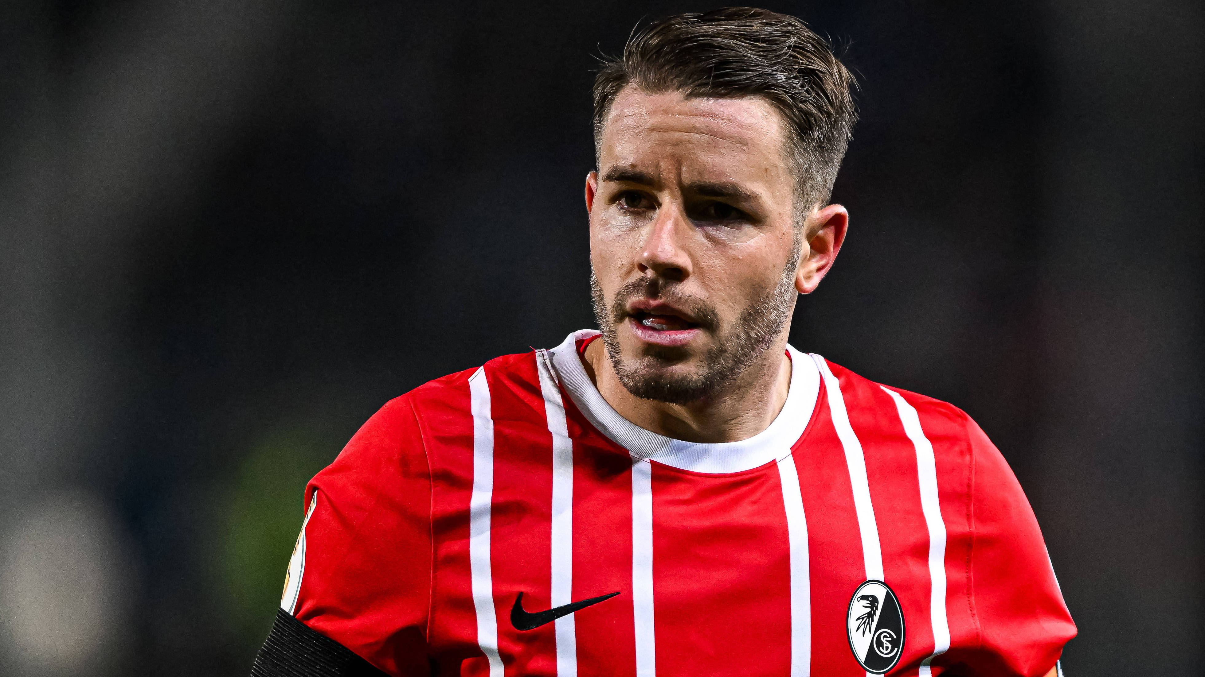 弗赖堡主场不敌对手,德甲前四梦或将破灭的简单介绍 弗赖堡主场不敌对手,德甲前四梦或将破灭的简单介绍