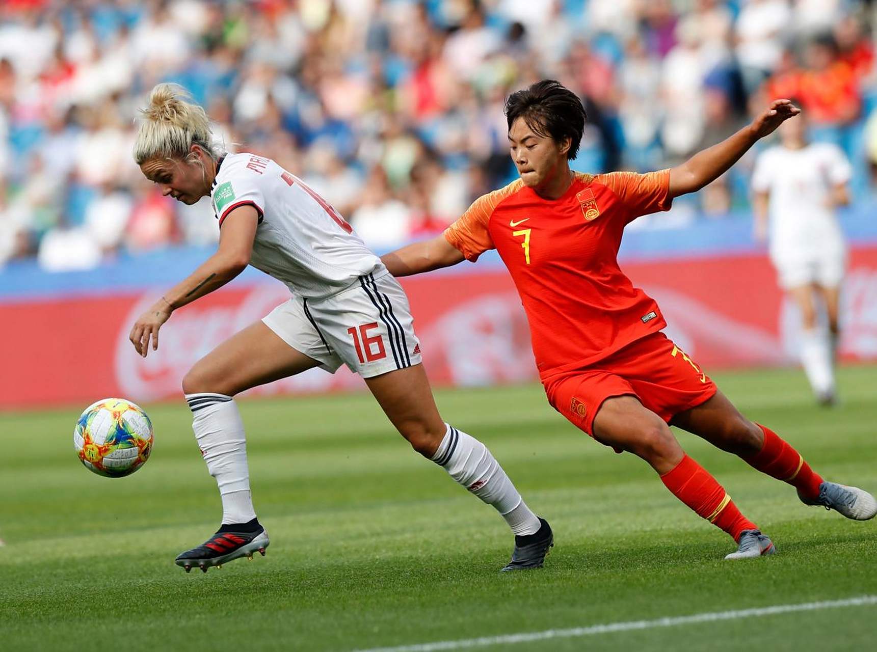 关于英格兰女足主场作战,力克劲旅,谱写辉煌战绩的信息 关于英格兰女足主场作战,力克劲旅,谱写辉煌战绩的信息