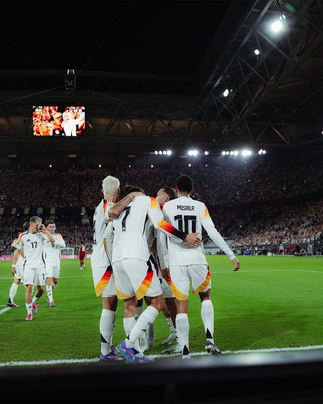 德国球队换帅激战世界杯,引发热议 德国球队换帅激战世界杯,引发热议