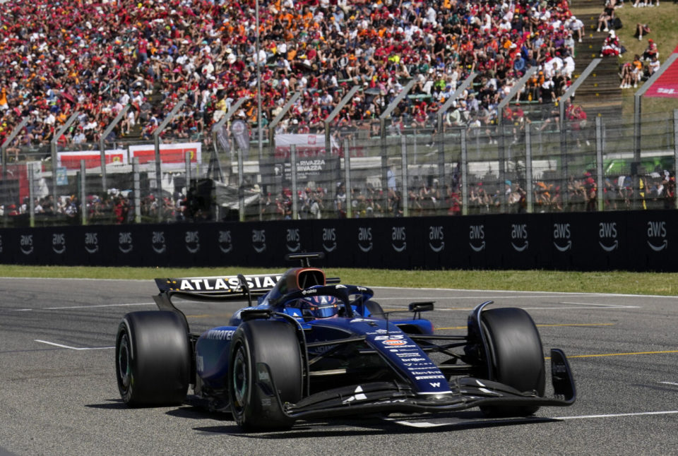 包含索伯车队横扫红牛二队,诺里斯扛起全队的词条 包含索伯车队横扫红牛二队,诺里斯扛起全队的词条