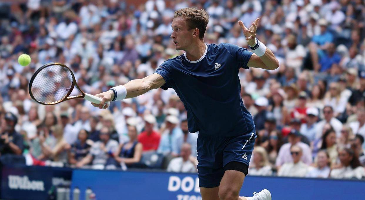 美网鏖战澳网，阿尔卡拉斯点燃赛场