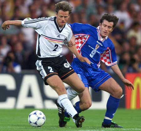 印度队横扫德国队,黄鸭组合统治全场的简单介绍 印度队横扫德国队,黄鸭组合统治全场的简单介绍